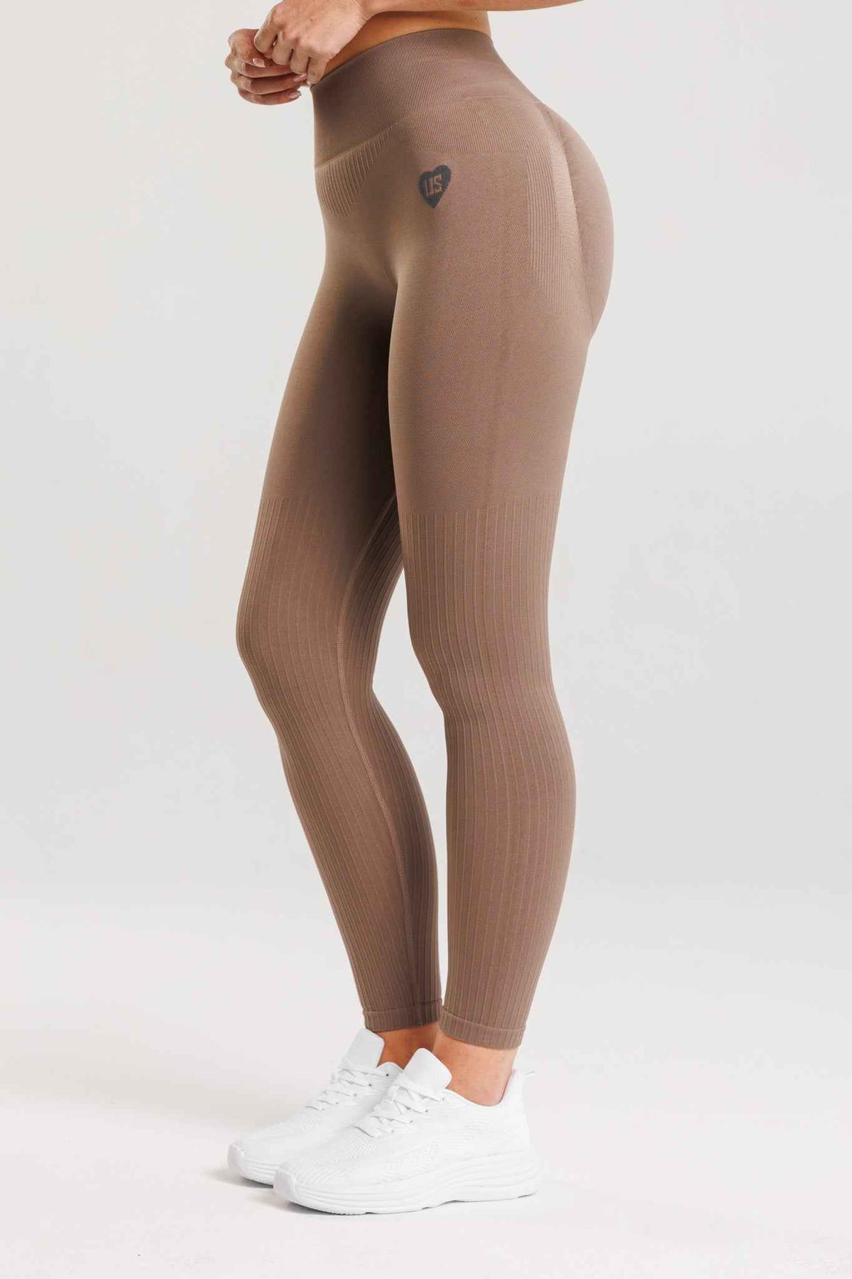 Legginsy bezszwowe PUSH UP PRO II latte - Nevada