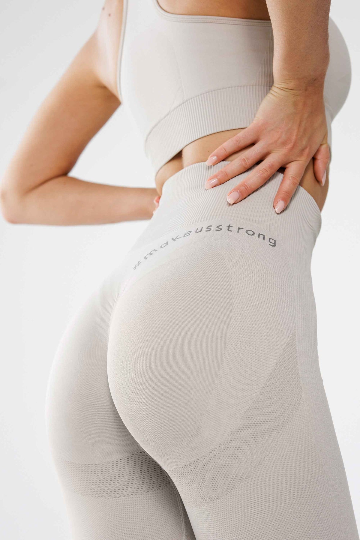 Legginsy bezszwowe PUSH UP cream - Florence