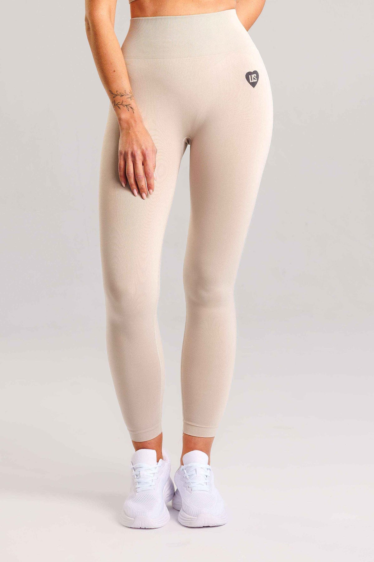 Legginsy bezszwowe PUSH UP V SHAPE cream - Savannah