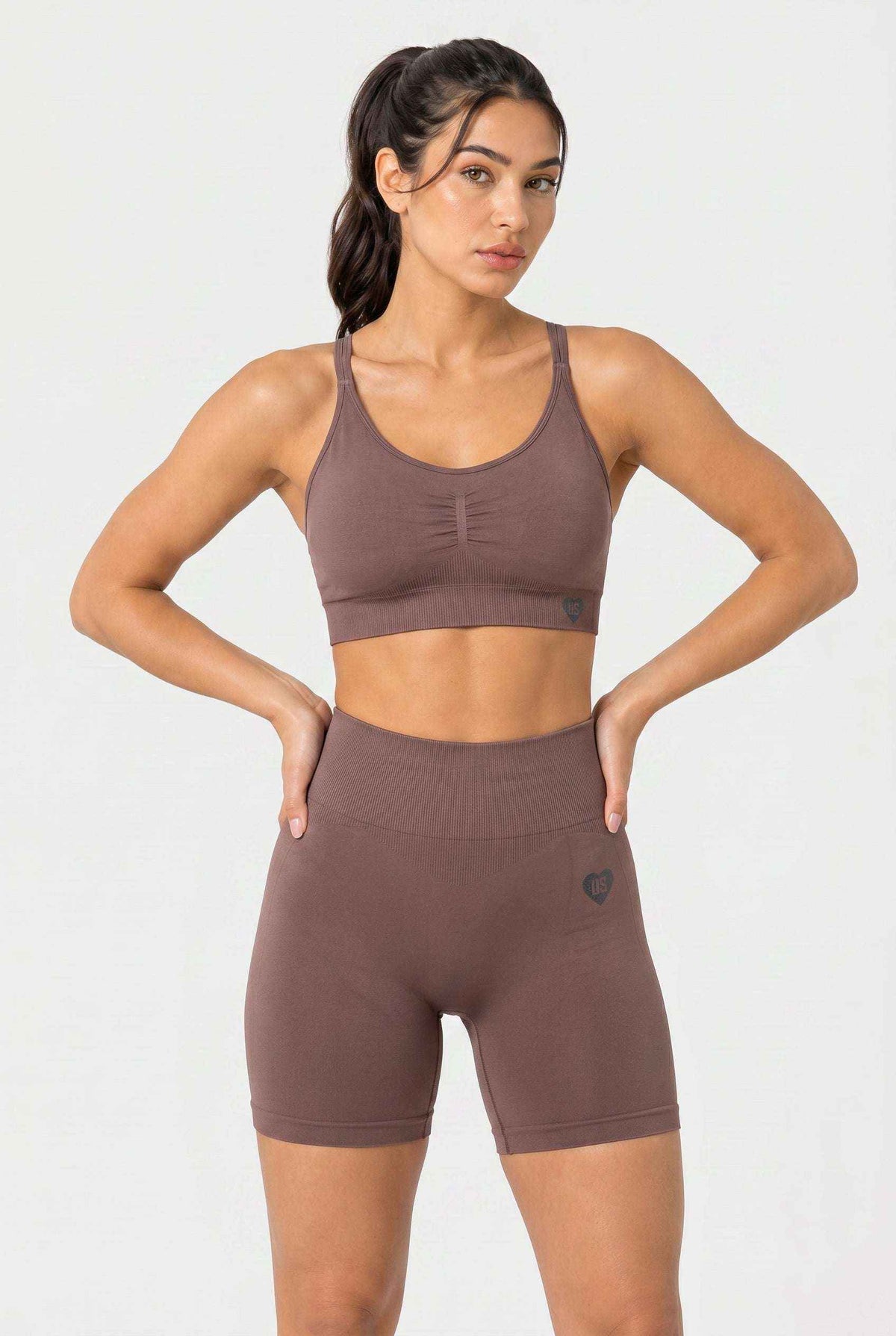 Zestaw bezszwowy PUSH UP V-SHAPE top + szorty stalowy brąz - Savannah